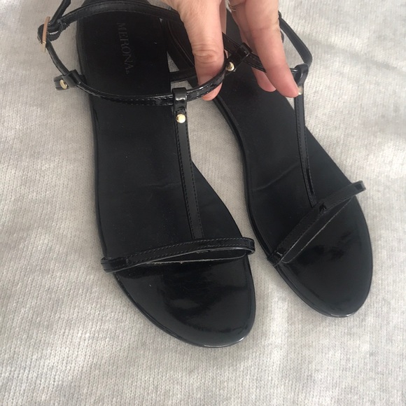 Sandals - Picture 4 of 5